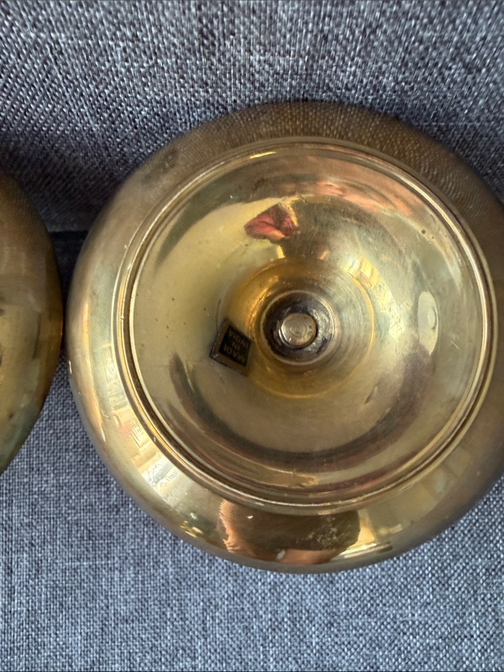 Vintage solid Brass Candlestick Pair – Polished Gold Accent - Picture 4 of 7